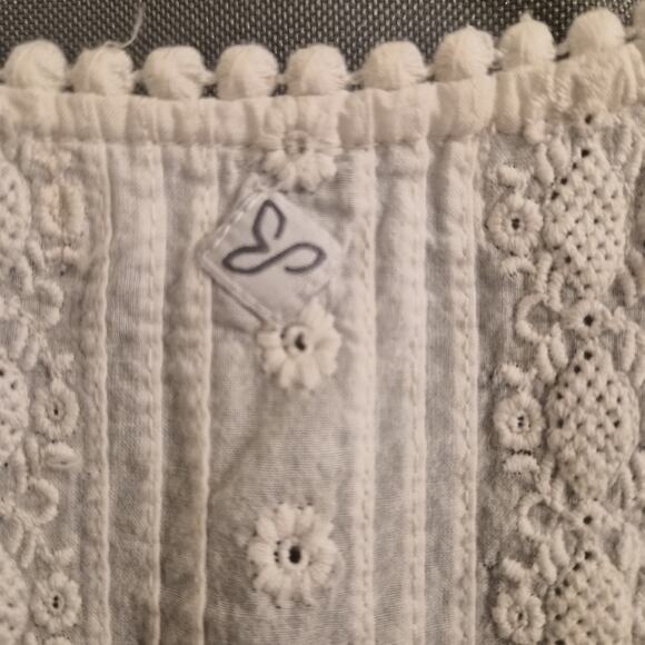 Prana White Eyelet Womens Size M Sleeveless Tank Tiered Blouse - Picture 5 of 6